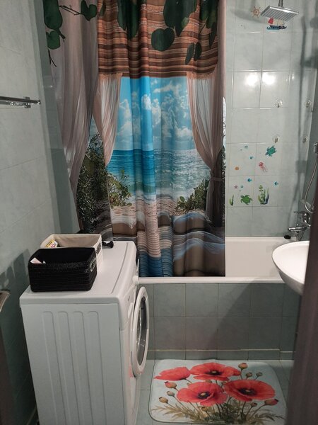 Metrou Favorit, garsoniera